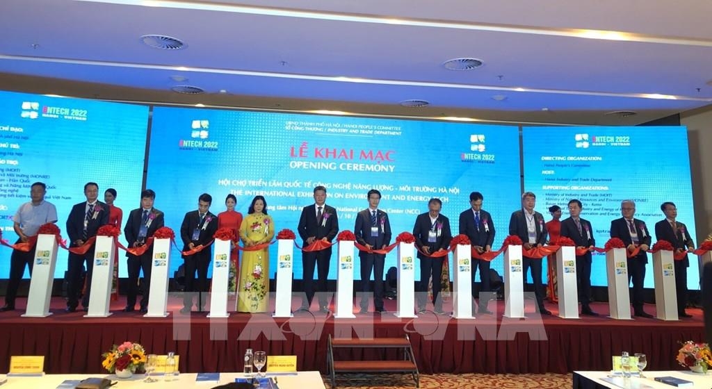 Energy and environmental technology exhibition opens in Hanoi